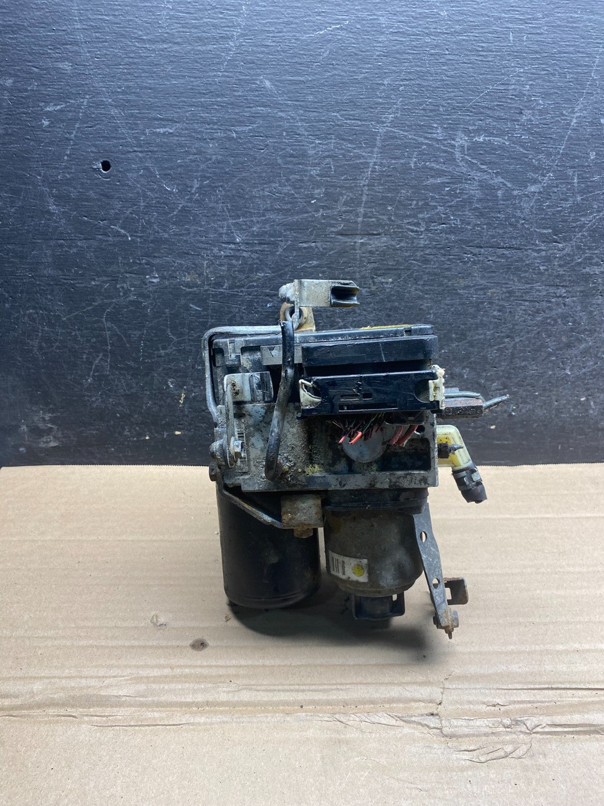 2004 - 2009 Toyota Prius ABS Brake Pump Anti Lock Module AH9557 DG4