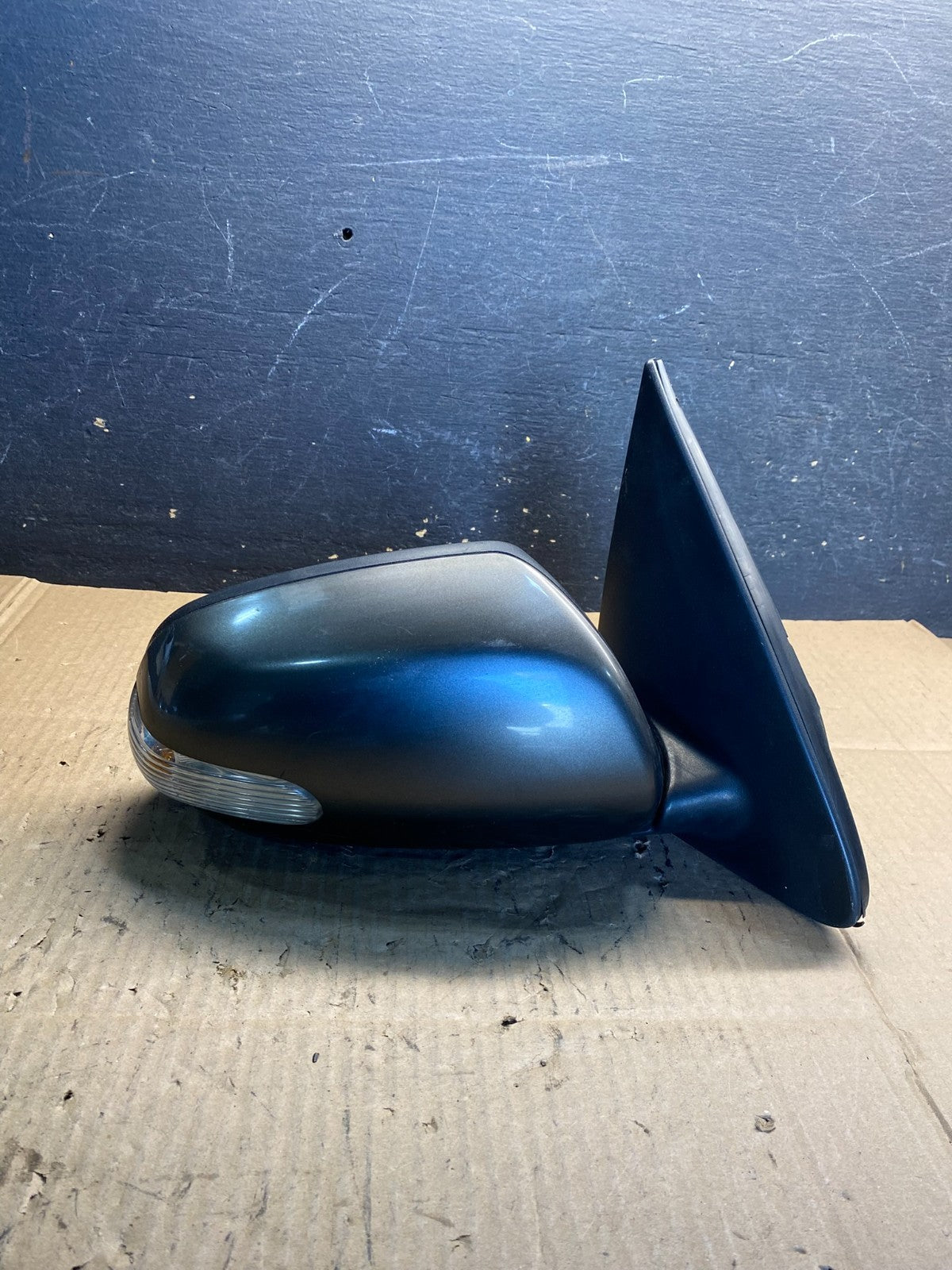 2010 to 2013 Kia Forte Sedan Right View Turn Signal Mirror OEM AB0734 MS0