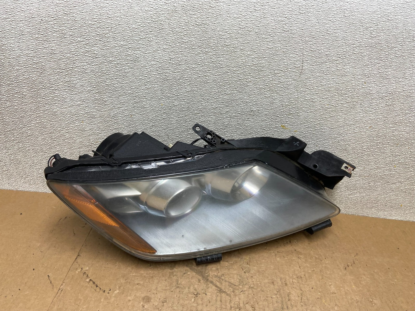 Xenon 2007 to 2009 Mazda CX-7 Right Passenger RH Side Headlight Oem Z9362 DW0