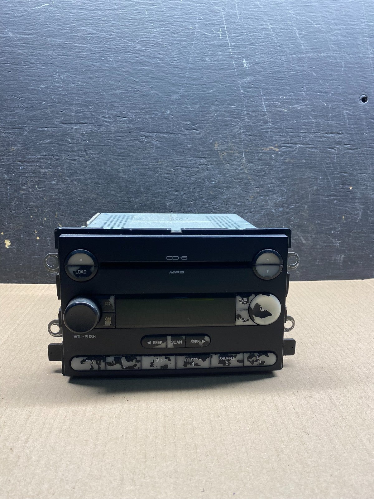 2005 to 2007 Ford Five Hundred Montego Radio CD Player ai5305 DG0