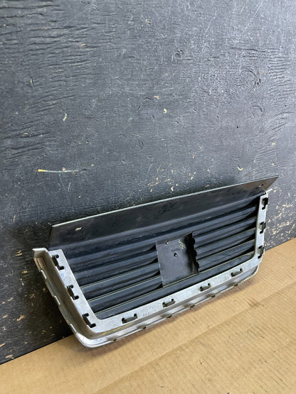 2006 2007 Saturn Vue Front Upper Grille Grill ab2813 DG6