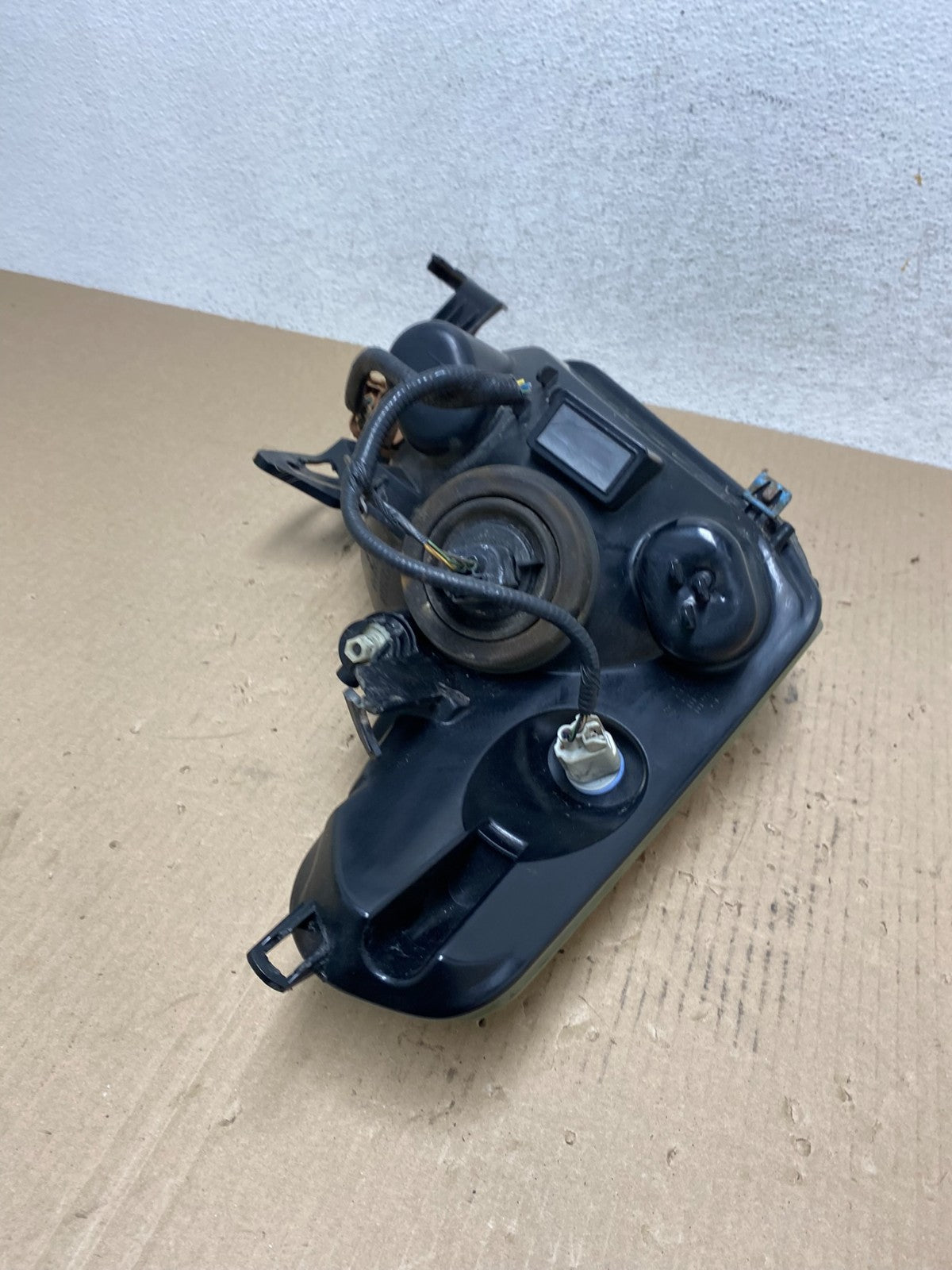 2008 2009 2010 2011 Ford Focus Left Driver Lh Headlight Halogen AE7060 DW9