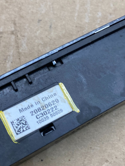 2007 - 2009 Cadillac Escalade Center Pedal Control Switch 20820629 Q6909 DG6