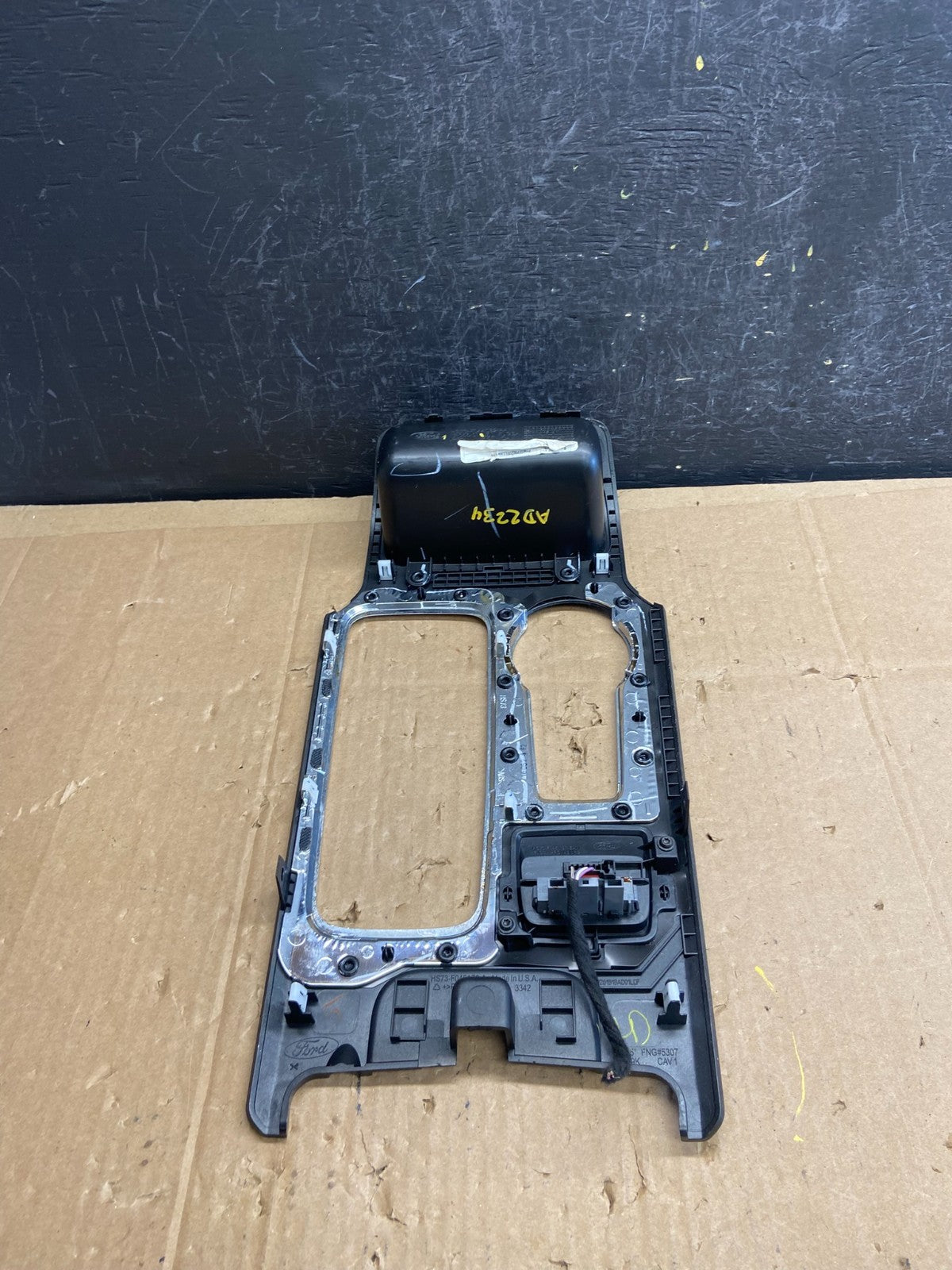 2017 to 2020 Ford Fusion Shifter Floor Center Console Trim Bezel AD2234 DG3