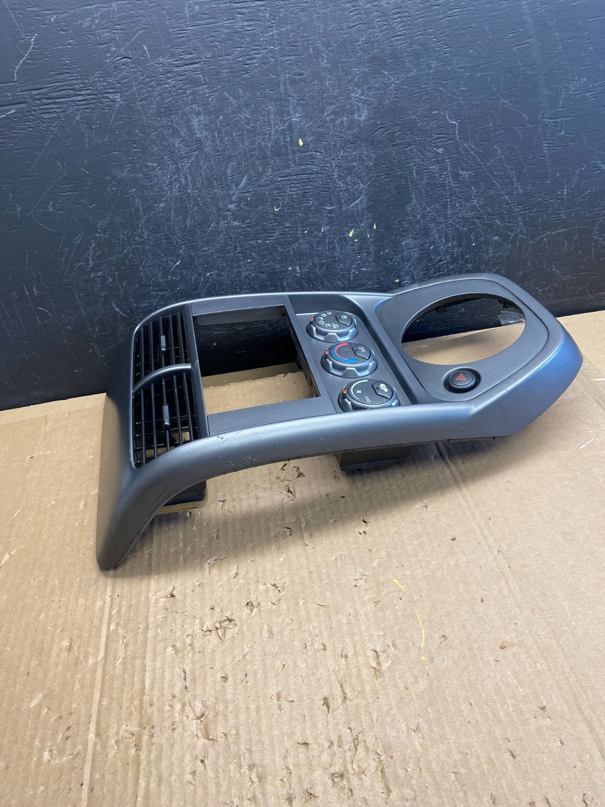 2003 to 2008 Honda Element Radio Climate Control Shifter Bezel AD2300 DG1