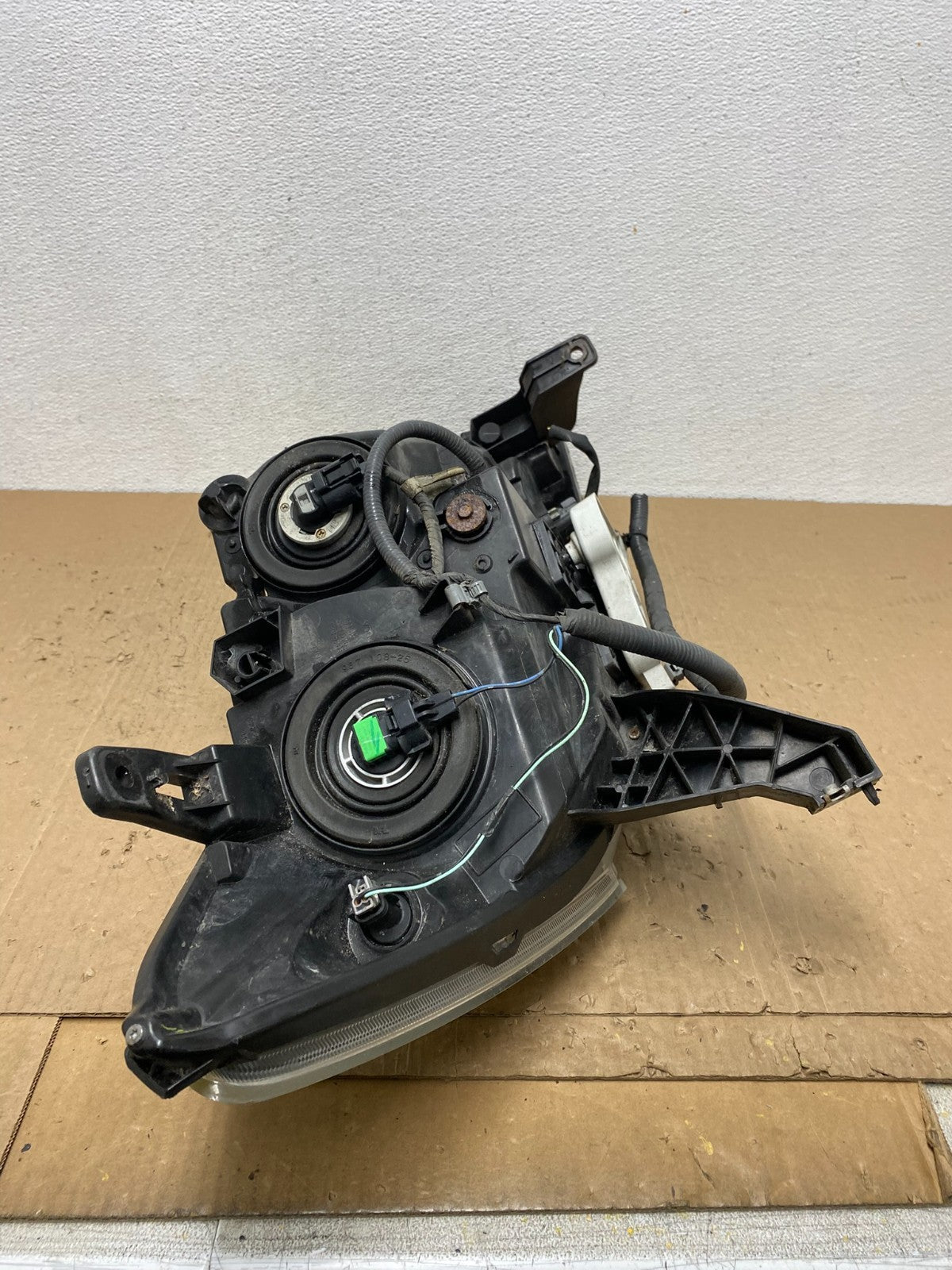 2013 - 2016 Nissan Pathfinder Left Driver LH Side Headlight Halogen AC60478