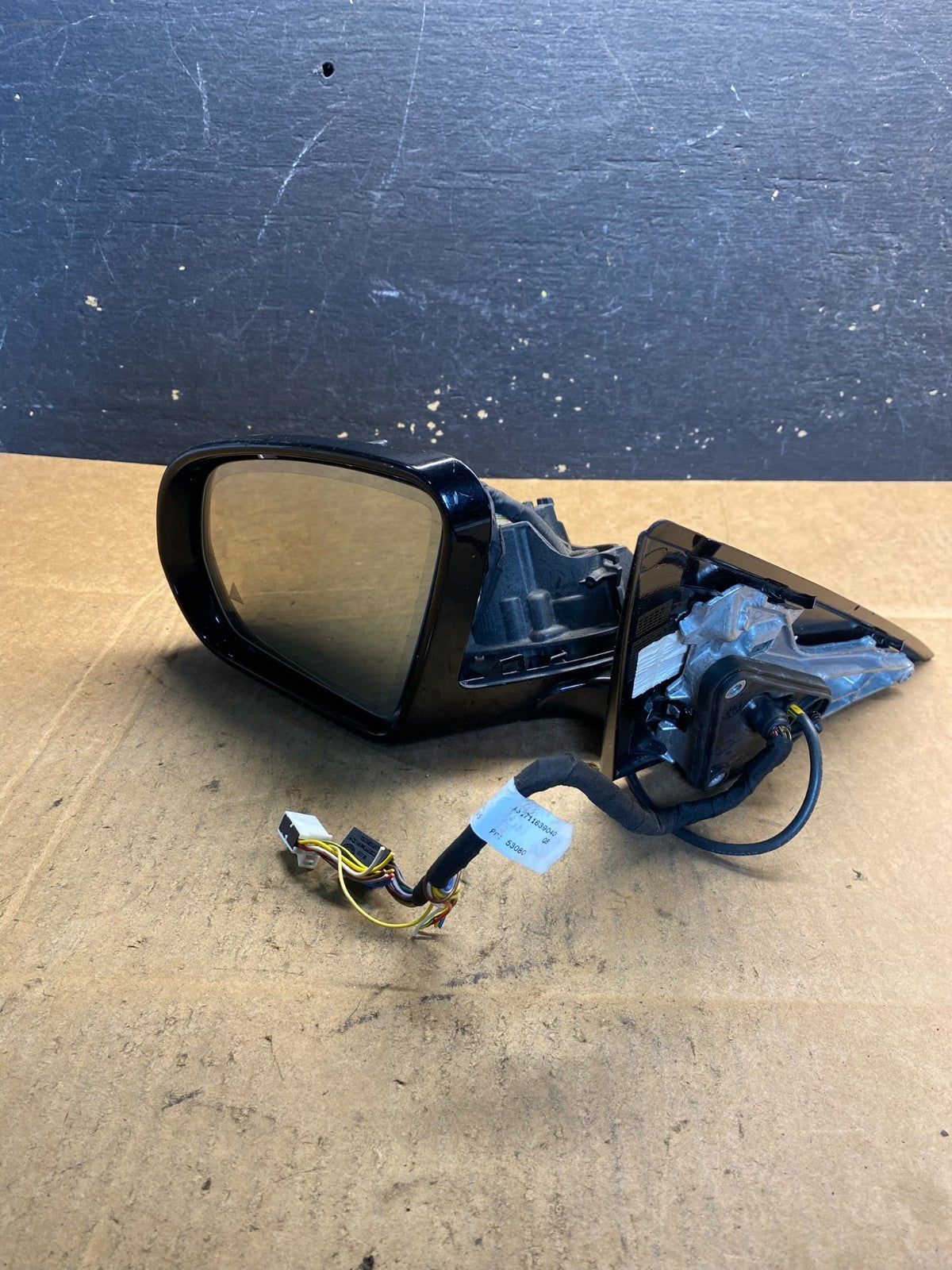 2016 to 2019 Mercedes C-Class Left Side Mirror With Blind Spot & Camera AB39028