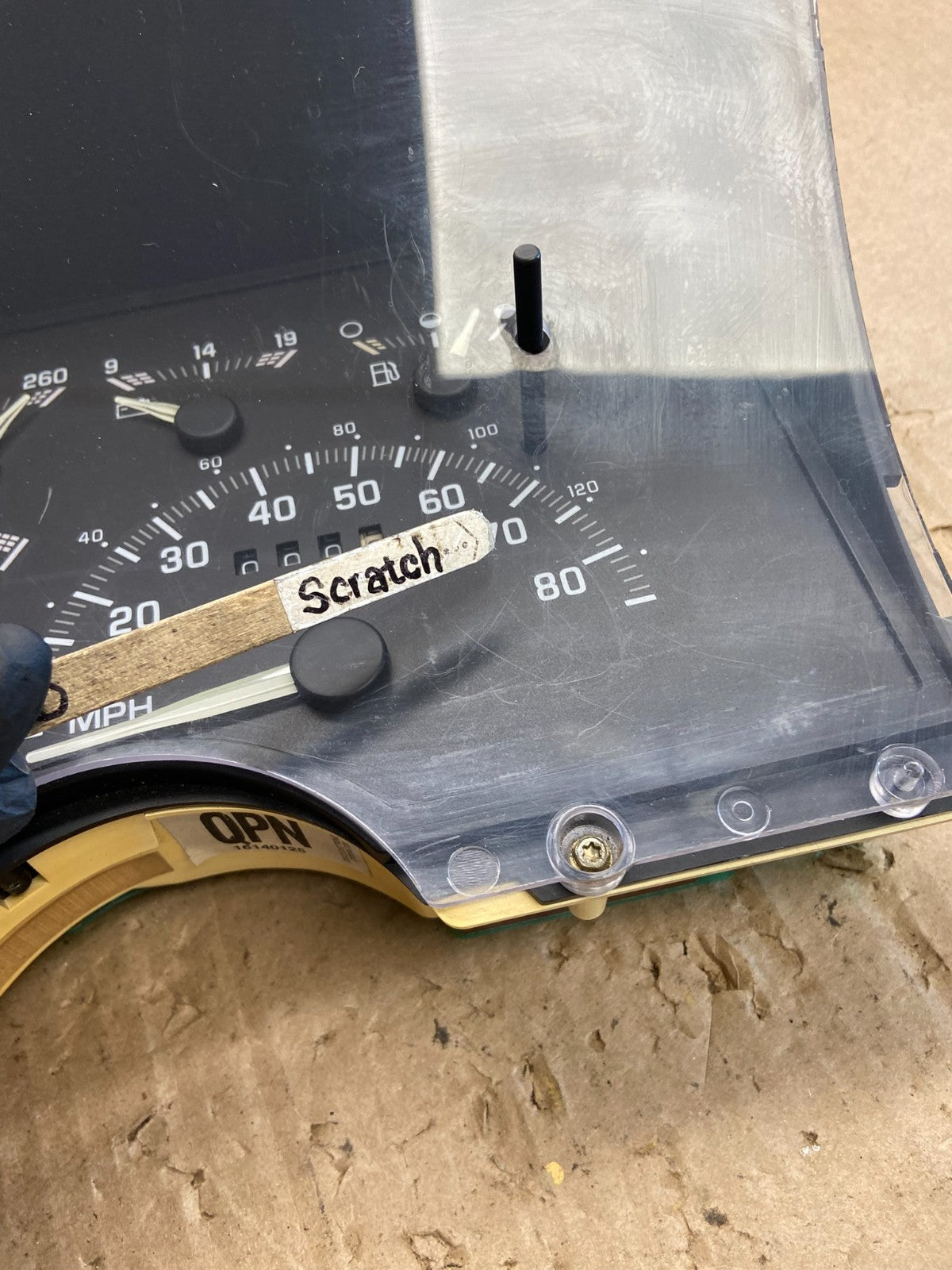 1988 to 1994 Chevrolet Gmc Yukon Tahoe Instrument Cluster AE18873