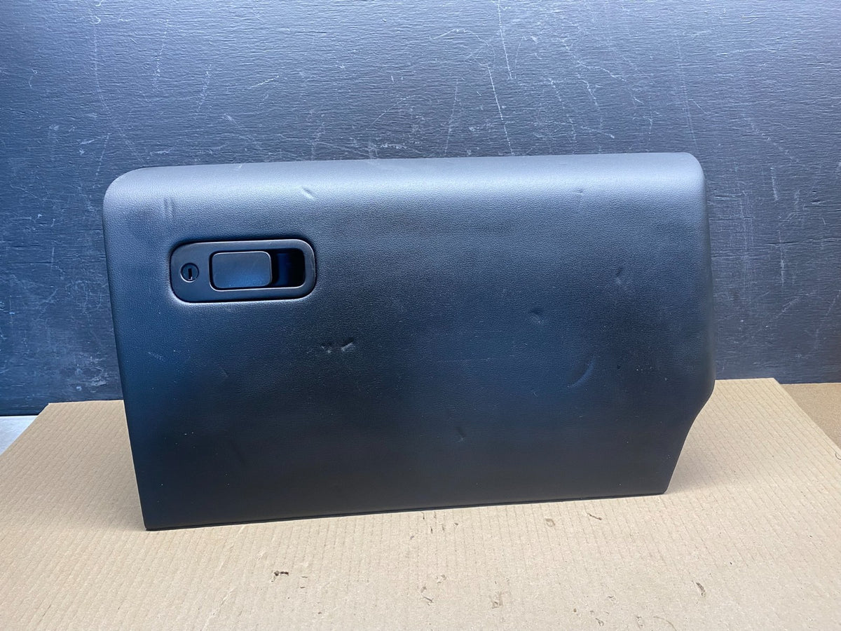 2010 2011 2012 Lincoln MKT Glove Box Storage Compartment ah7437 DG0