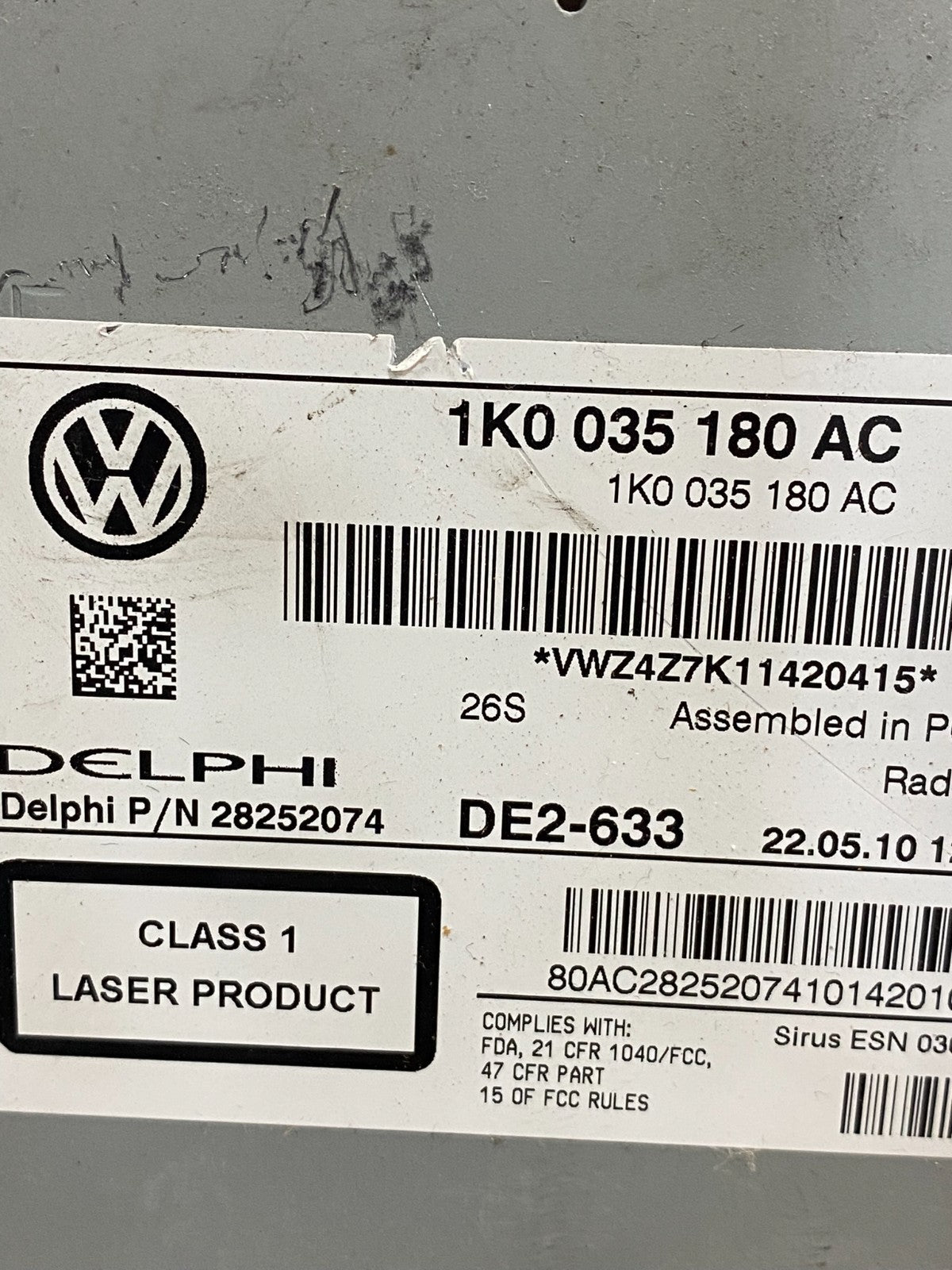 2009 to 2012 Volkswagen CC Radio CD Player Screen AM/FM AD9891 DG6