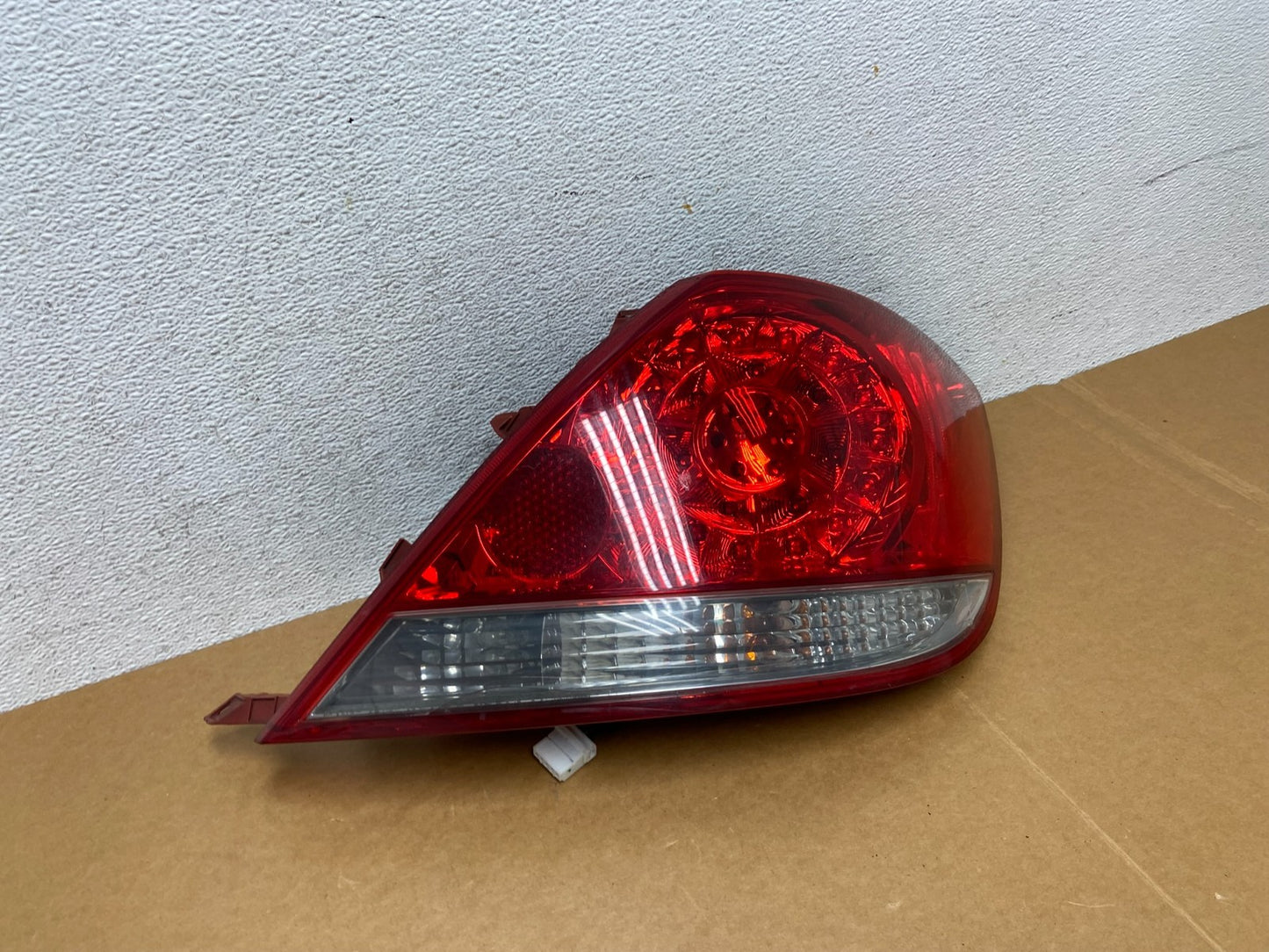2005 2006 2007 2008 Acura RL Right Passenger Rh Side Tail Light AD8885 DW2