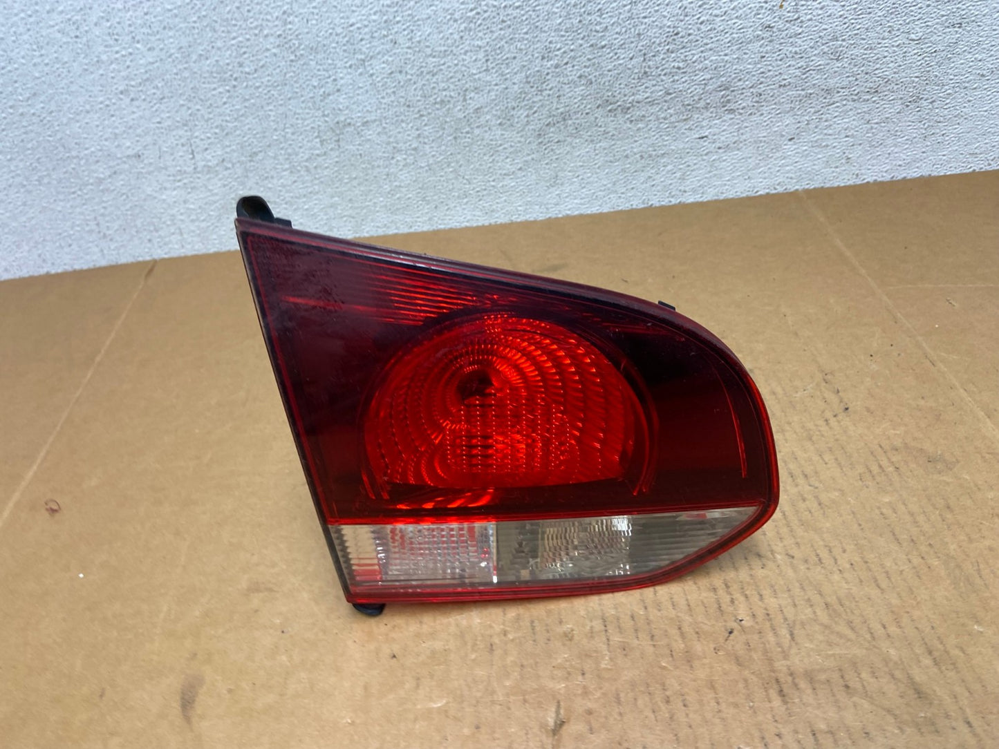 2010 to 2014 Volkswagen Golf GTI Left Lh Inner Tail Light AD9133 LK0