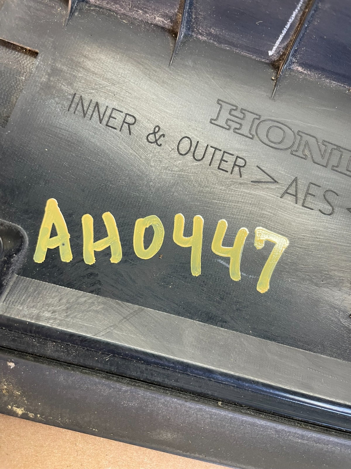2011 to 2017 Honda Odyssey Rear Trunk Spoiler Gate AH0447 DG8