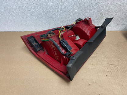 2005 to 2007 Kia Sportage Right Passenger Side RH Side Tail Light AG4640 LK4