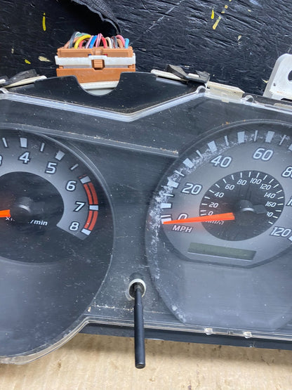 2002-2003 Nissan Pathfinder Xterra Cluster Speedometer Instrument OEM Z7334 DG1