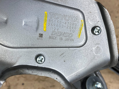 2012 to 2017 Toyota Prius V Rear Wiper Windshield Motor T6340 DG5