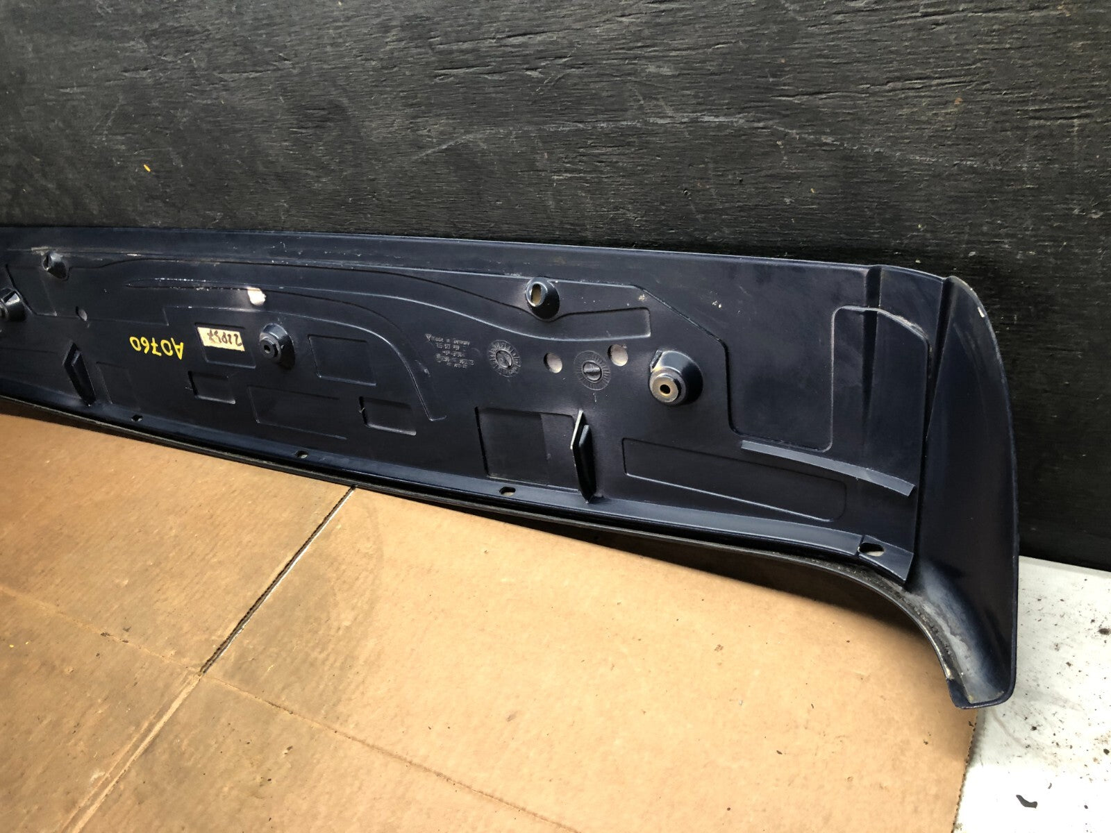 2003 to 2006 Porsche Cayenne Rear Spoiler Third Brake Light Wing OEM A0760 DG16