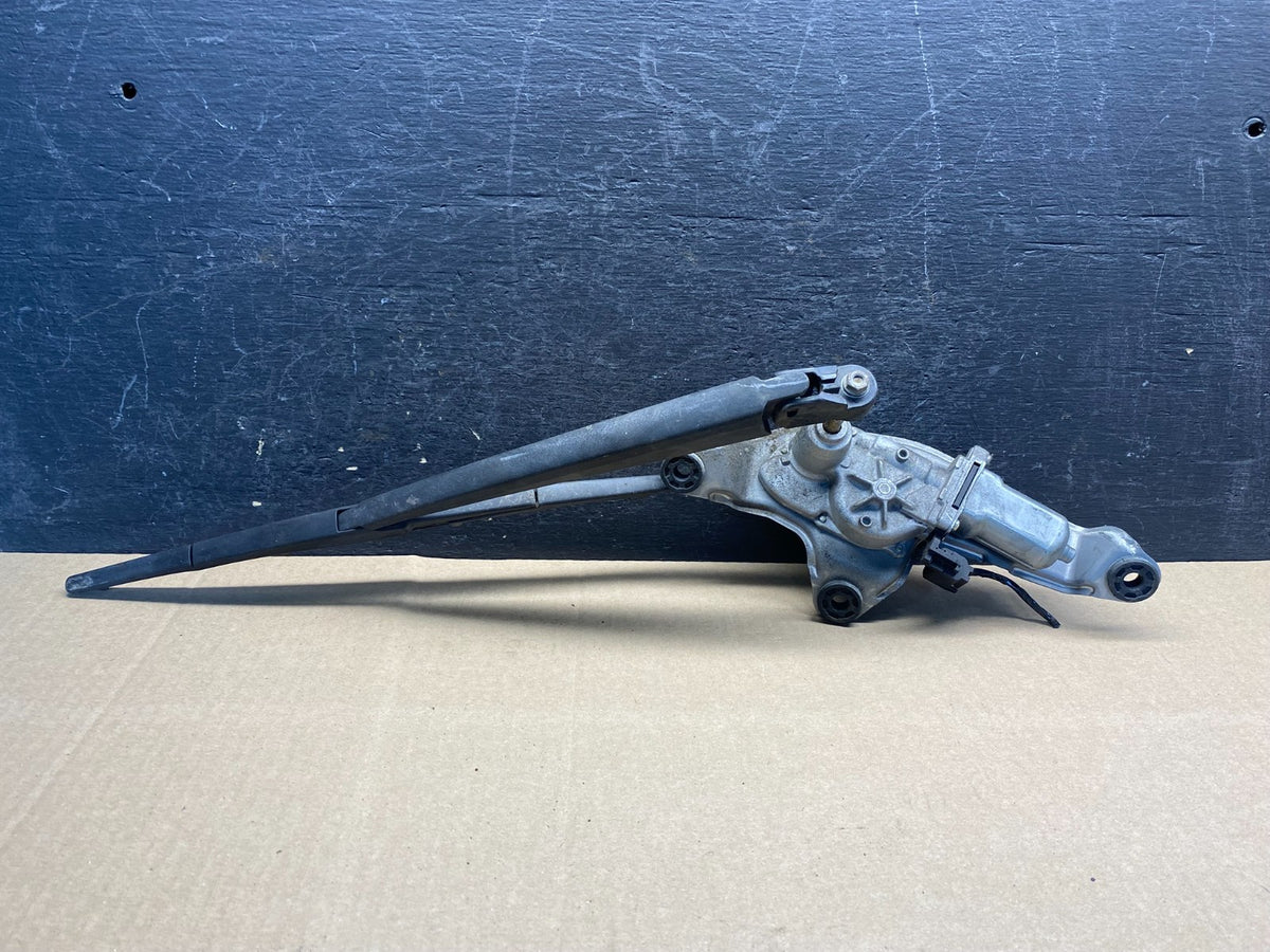 2010 to 2013 Mazda 3 Windshield Rear Wiper Motor AG9630 DG0