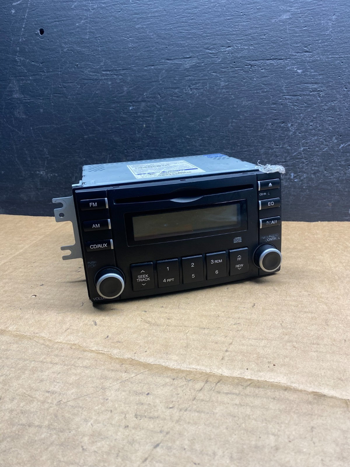 2007 2008 2009 Kia Spectra Center Radio AM/FM CD Player AD6736 DG0