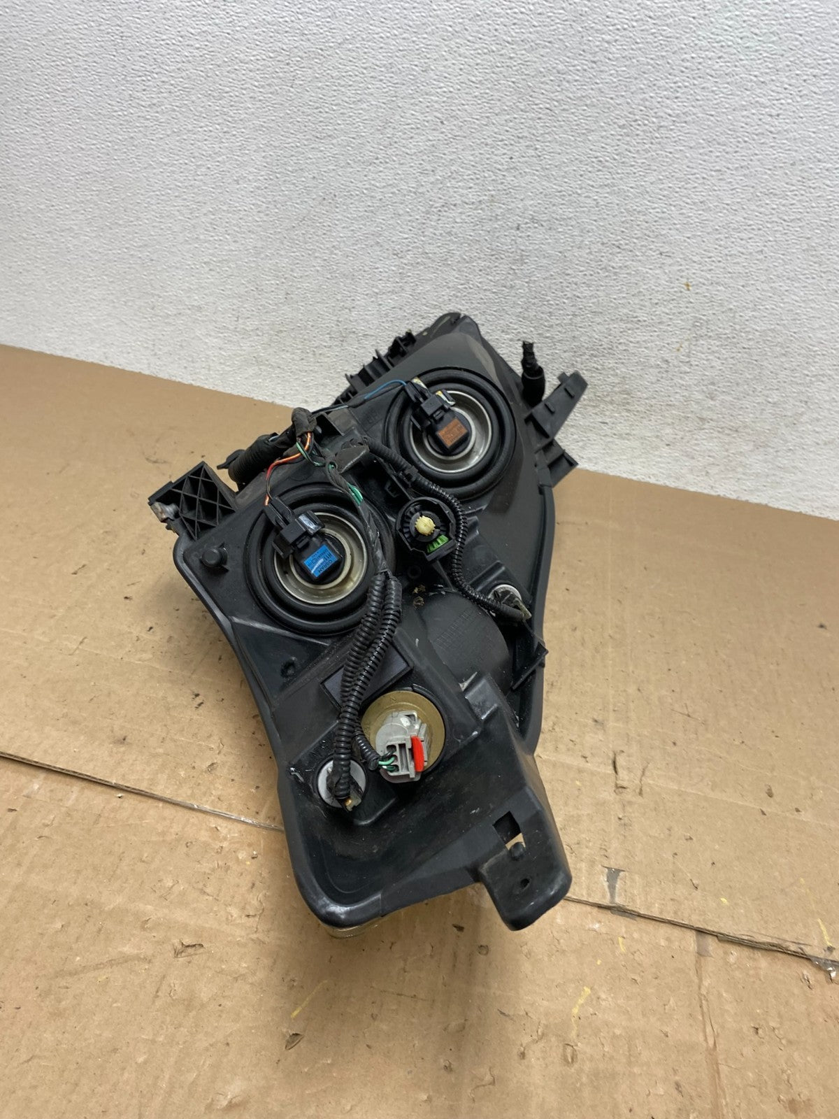 Sedan 2010 2011 2012 Nissan Altima Headlight Right Passenger Rh AE6503 DW7
