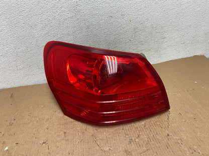 2008 to 2015 Nissan Rogue Left Driver Lh Side Tail Light AD8238 DW0