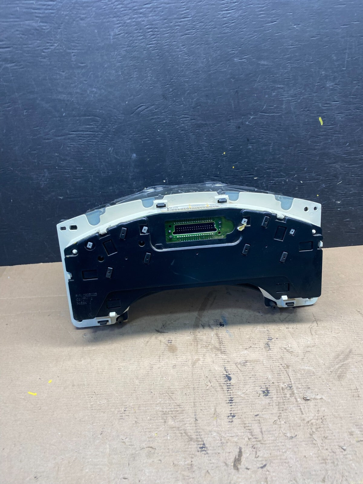 2001 to 2002 Chevrolet Express Speedometer Cluster Gauge N7571 PS4