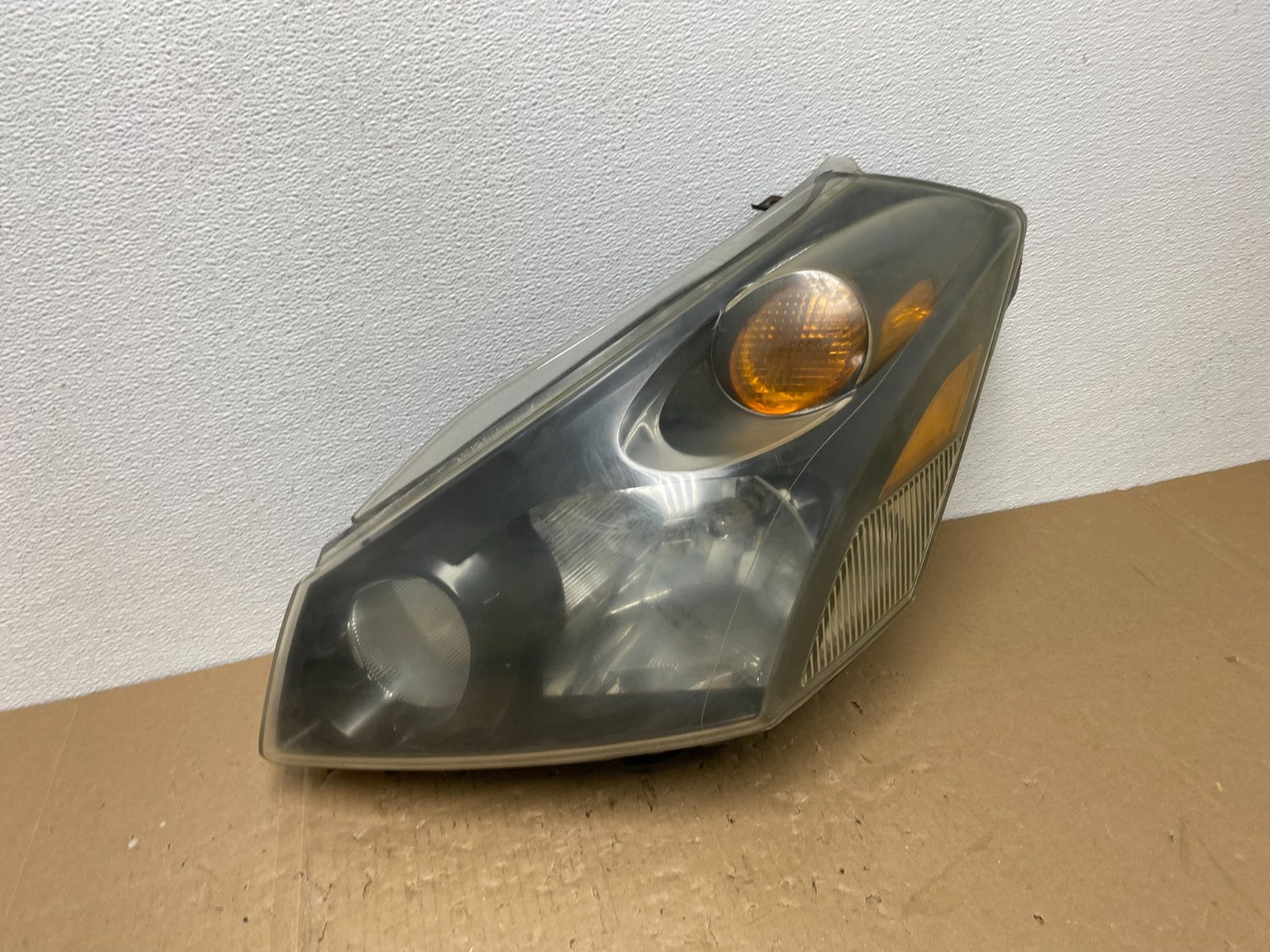 2004 to 2009 Nissan Quest Left Driver LH Black Headlight AB6907 DW0