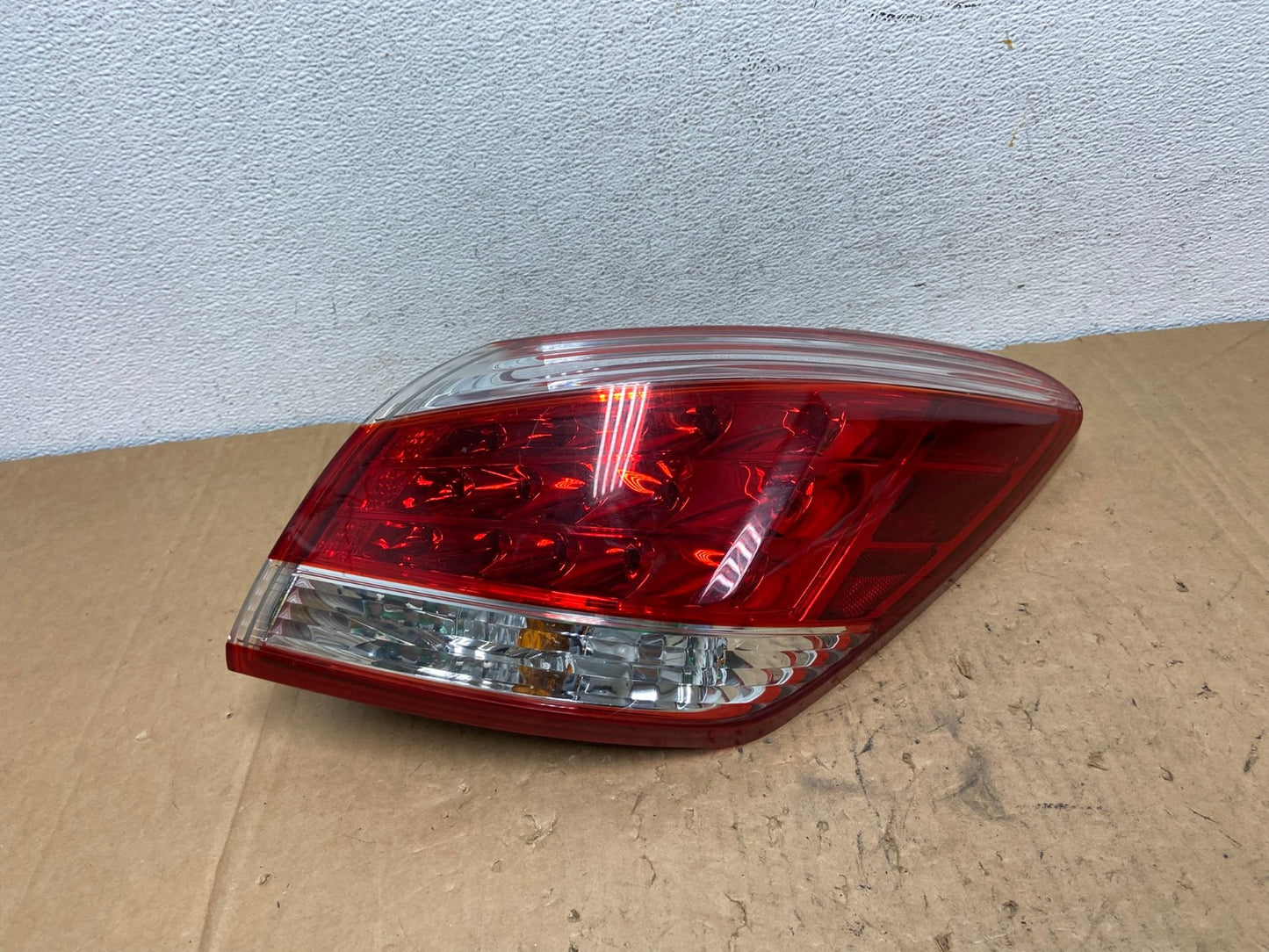 2011 - 2014 Nissan Murano Right Passenger Side RH Tail Light AD3056 LK0