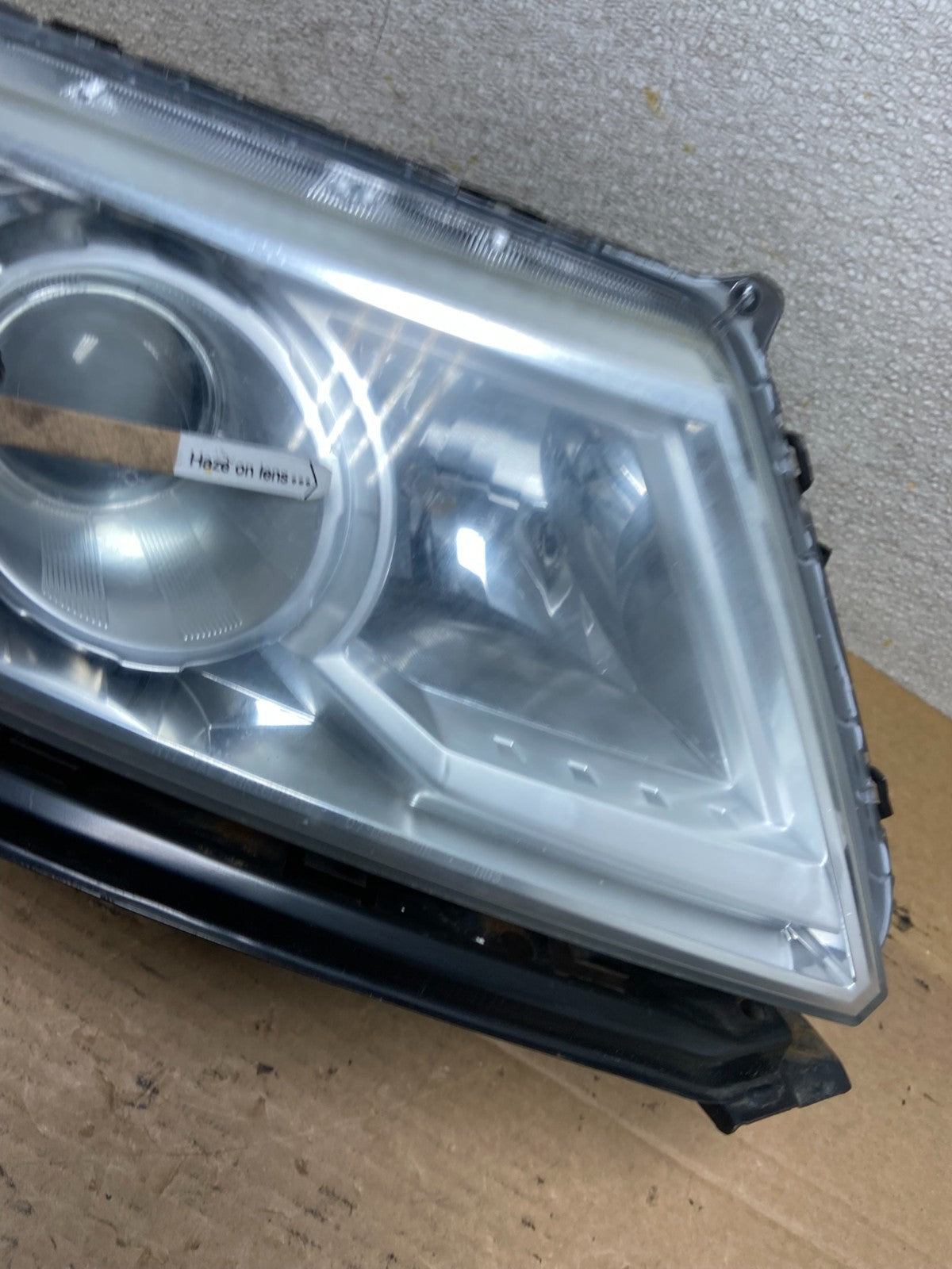 2011 to 2013 Honda Odyssey Front Right Passenger Headlight Halogen AB3354 DW4