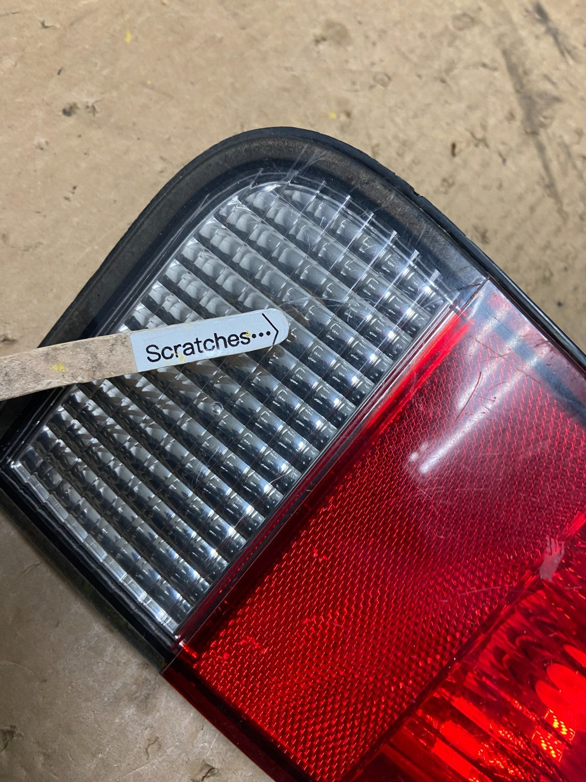 2003 to 2005 Lincoln Aviator Right Passenger Inner Tail Light Side OEM Z9348 DW3