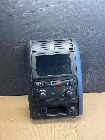 2001 to 2005 Dodge Durango Temperature Climate Control A/C Heat Dash AE38710