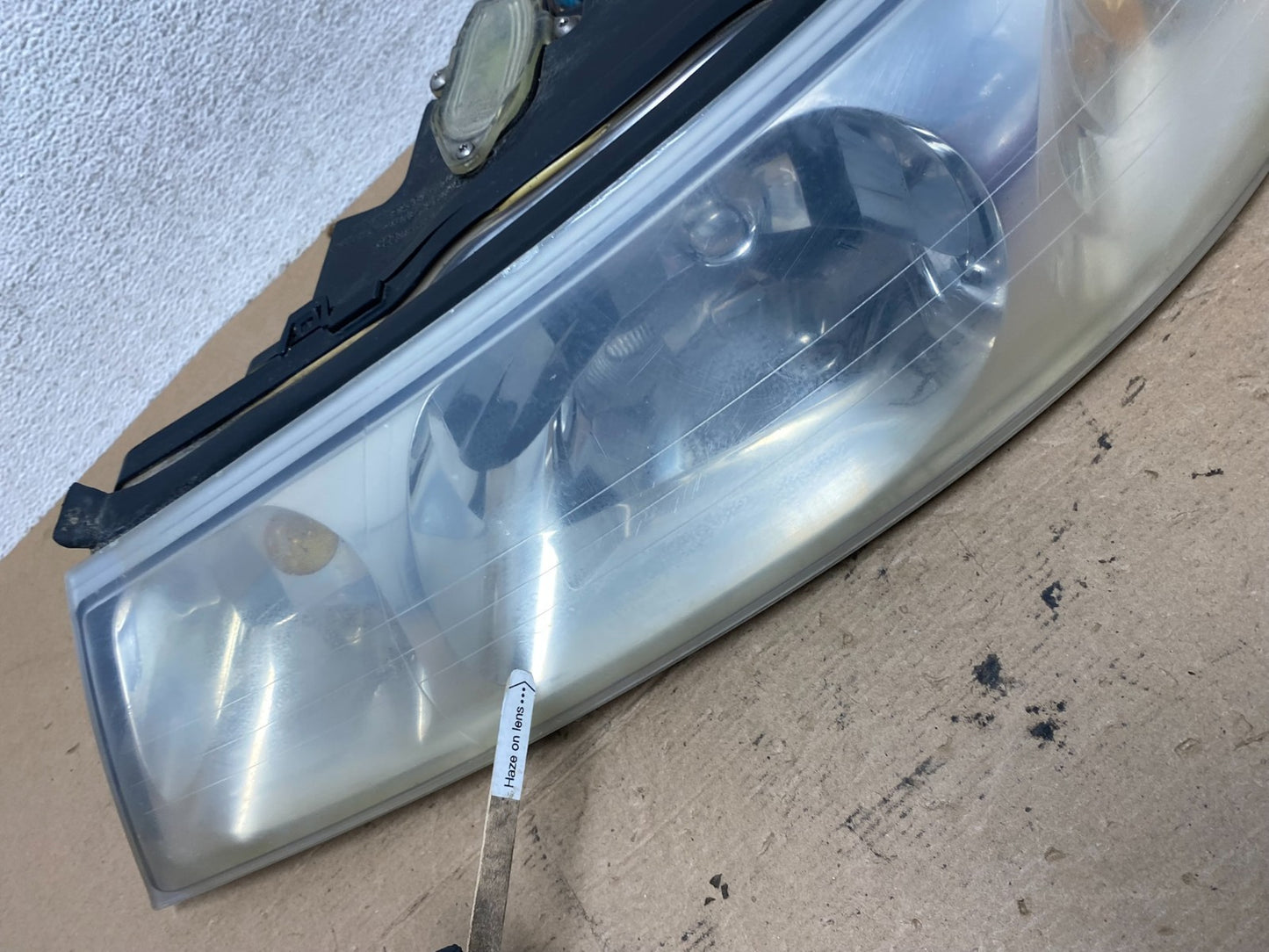 1999 to 2002 Lincoln Continental Left Driver LH Side Headlight AF4571 DW5