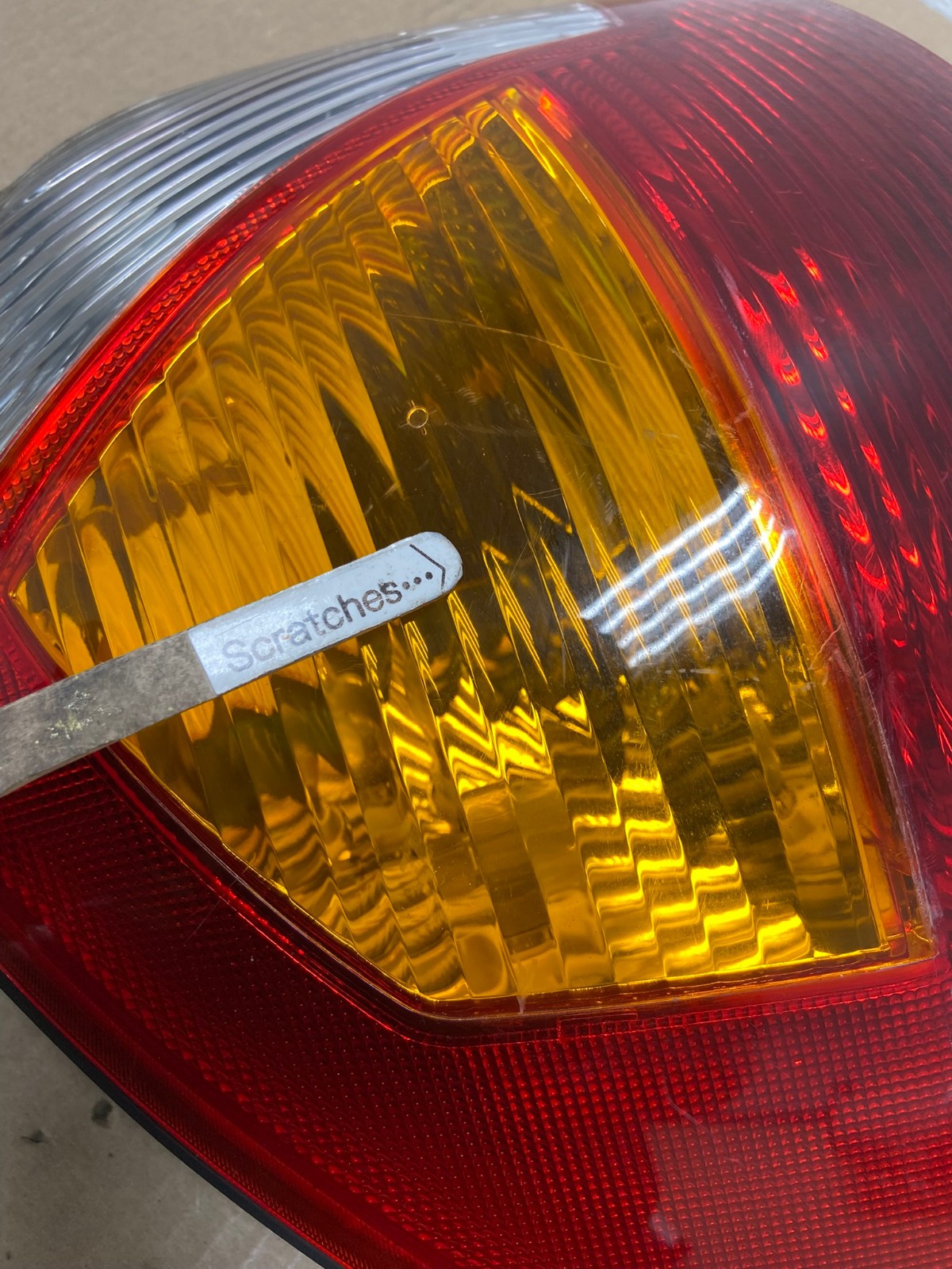2001 - 2004 Hyundai Santa Fe Left Driver LH Side Tail Light AE9720 LK3