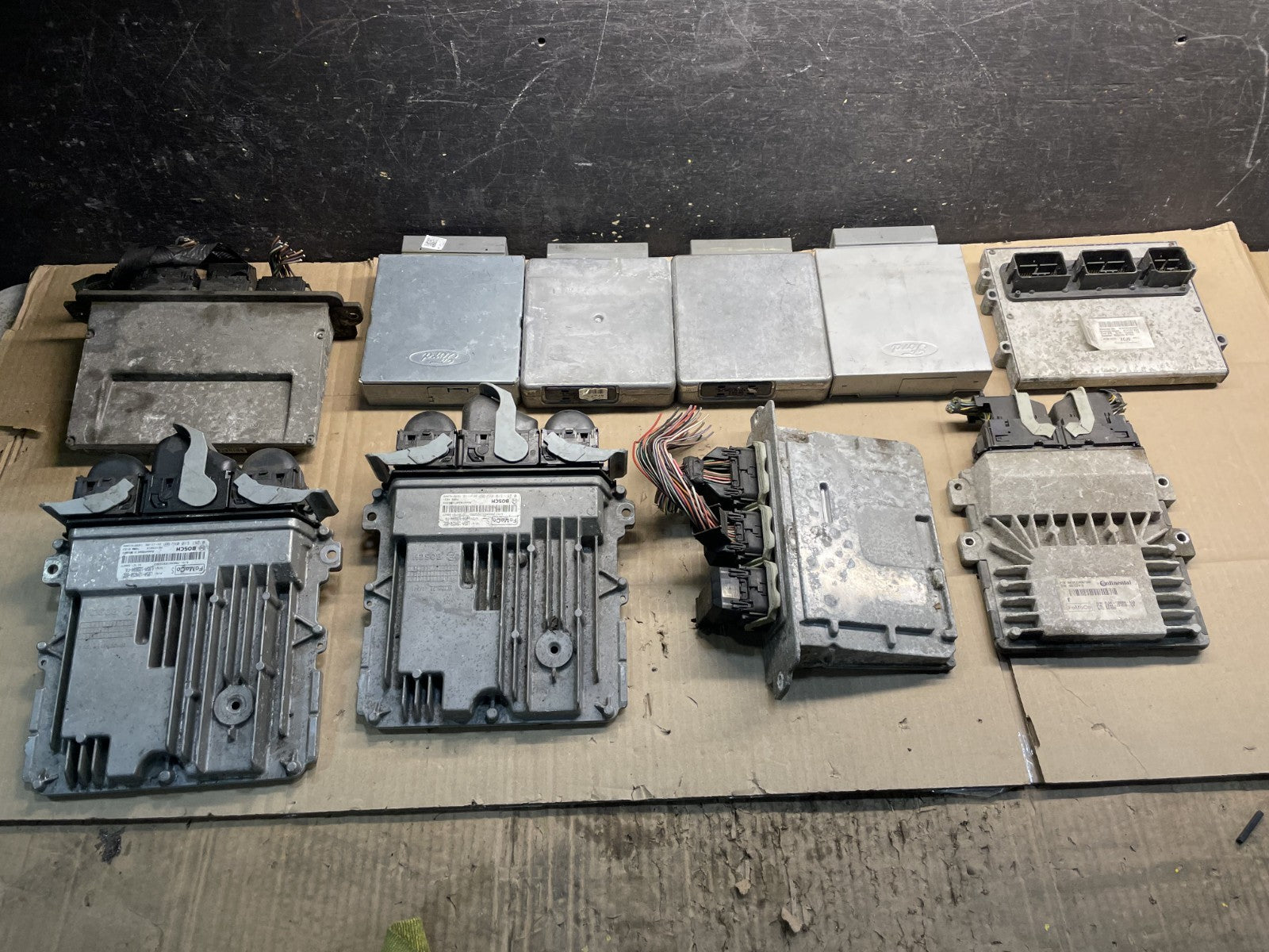 Mix of 10 Ford ECM Engine Computer Module X98940