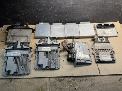 Mix of 10 Ford ECM Engine Computer Module X98940