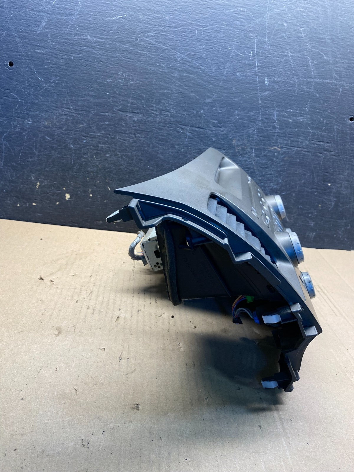 2006 - 2011 Honda Civic Radio AM/FM Climate Control Air Vent Bezel AI7211 DW1