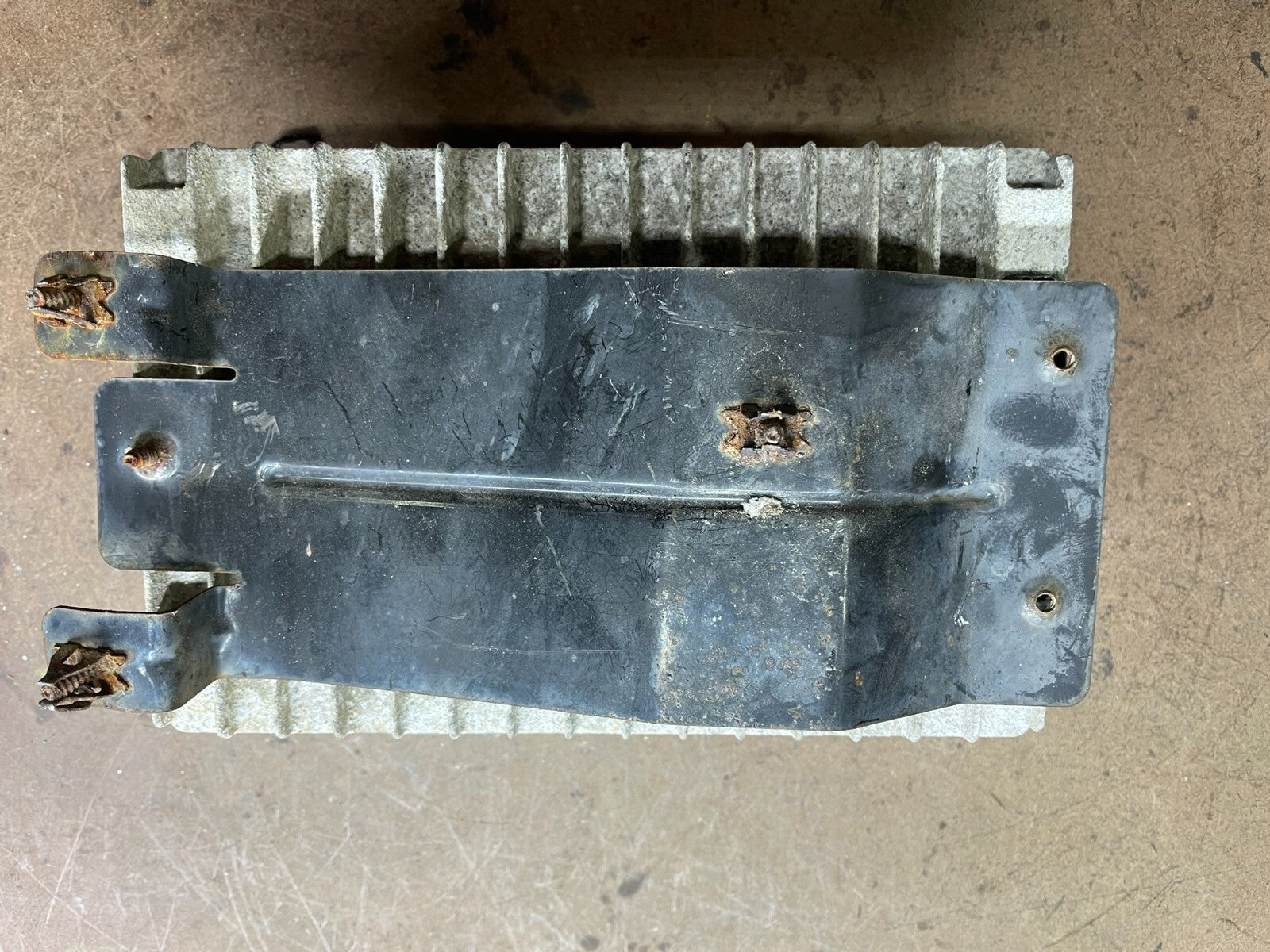 2005 Dodge Caravan 3.8L V6 ECU ECM Control Module p04748635AD i6695 DG11