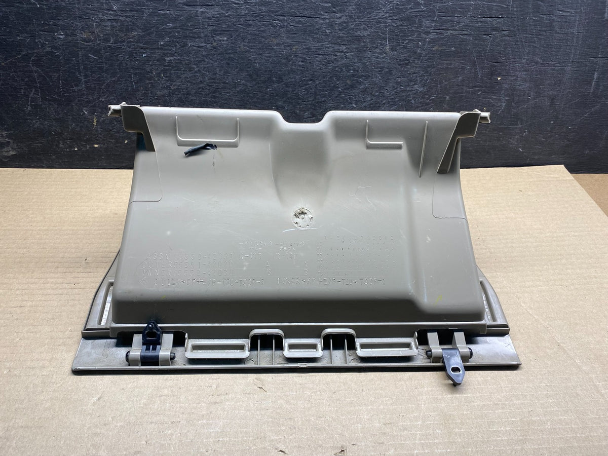 2001-2005 Toyota RAV4 Front Right Passenger Storage Glove Box AH9680 DW4