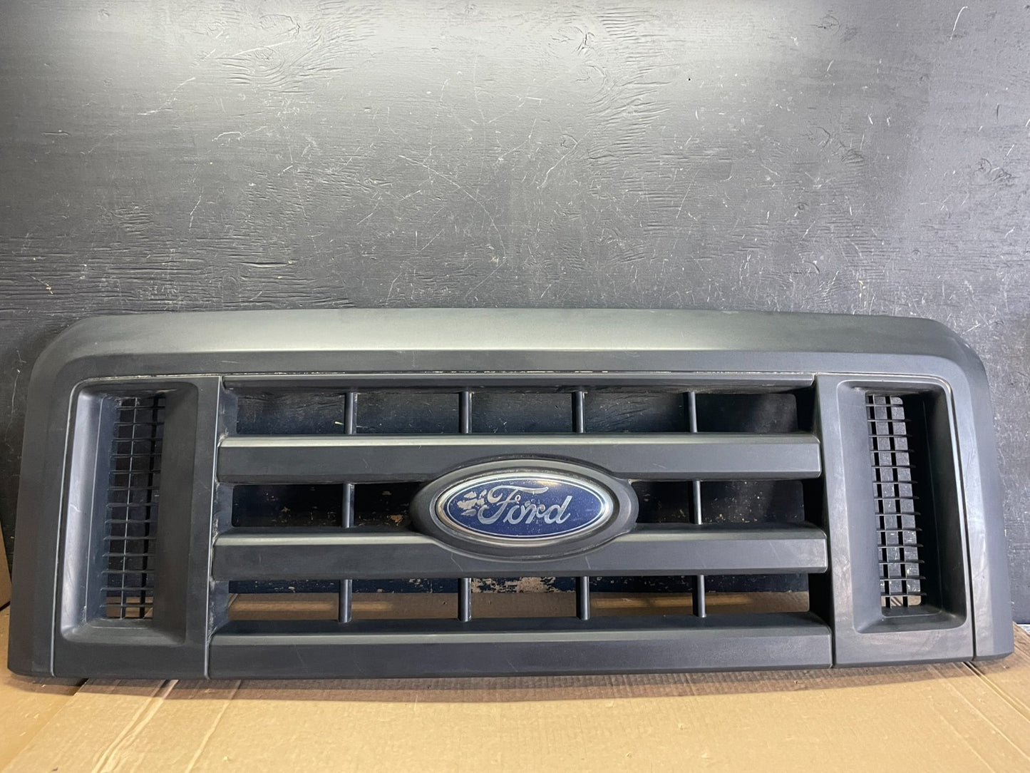2008 to 2014 Ford Econoline E150 E250 Front Upper Chrome Grill Grille AB2983 DG0