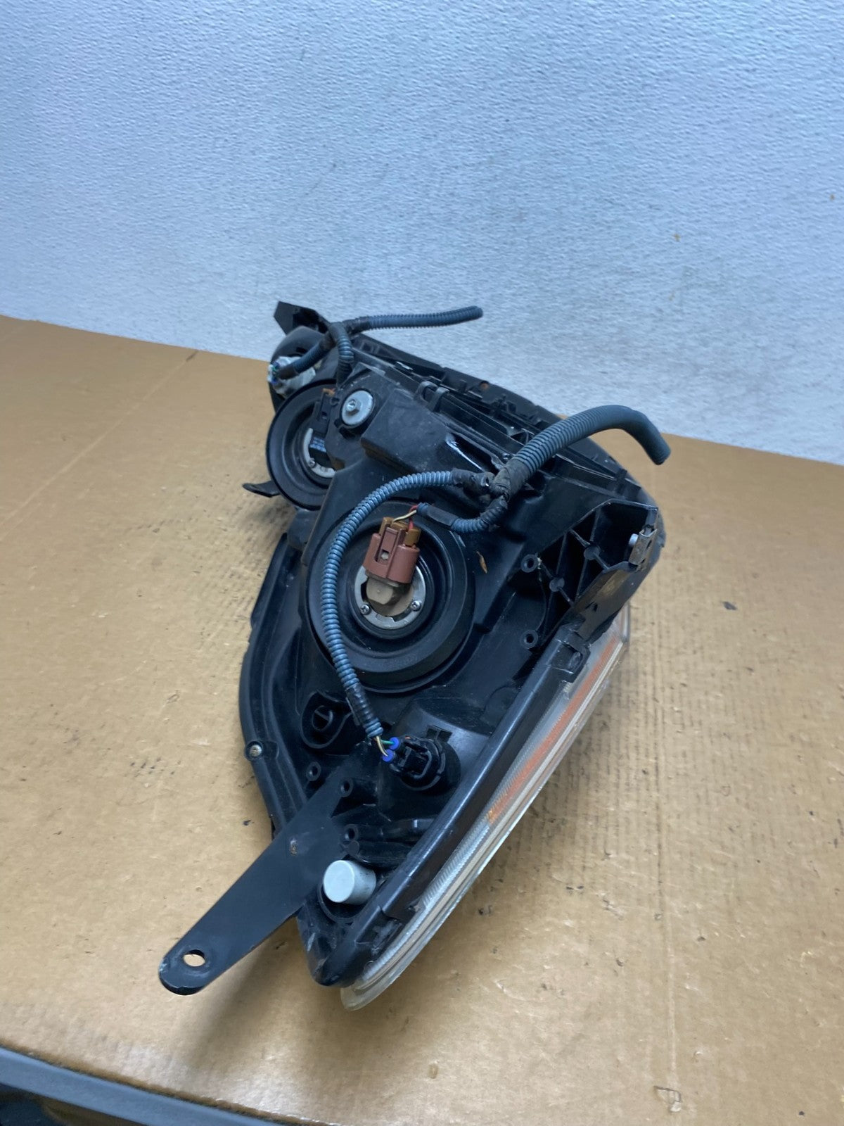 2006 to 2010 Toyota Sienna Left Driver Lh Side Headlight Halogen AE2592 DW8