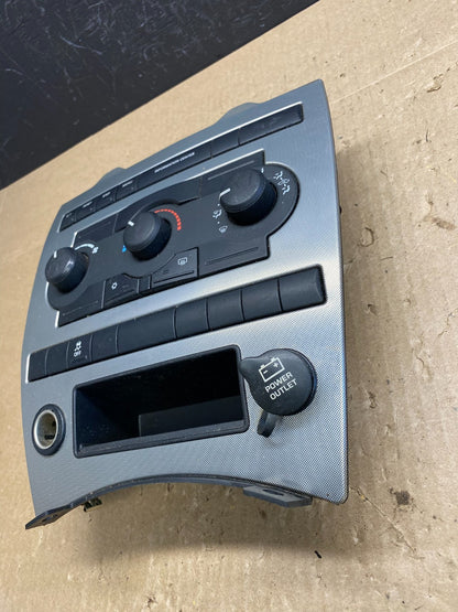 2005 2006 2007 Jeep Commander Grand Cherokee A/C Climate Control Bezel AC6489 DG1