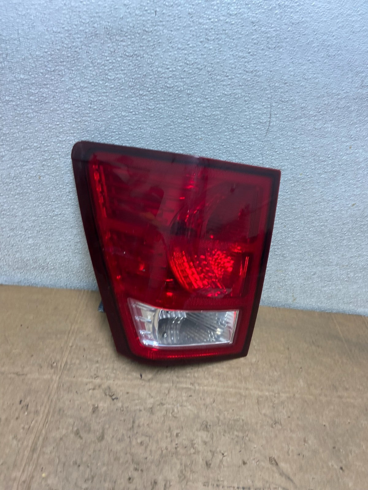 2007 to 2010 Jeep Grand Cherokee Left Driver Lh Tail Light Oem Y6985 DW0