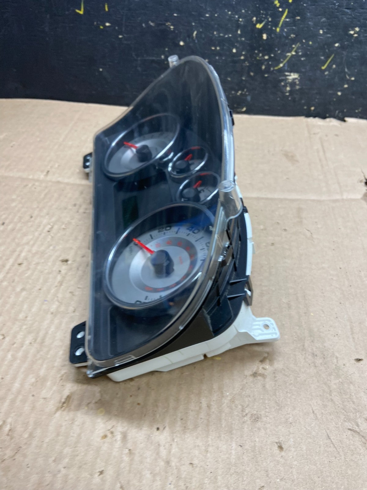 2008 - 2010 Ford Edge Gauge Speedometer Cluster OEM y2498 DG2