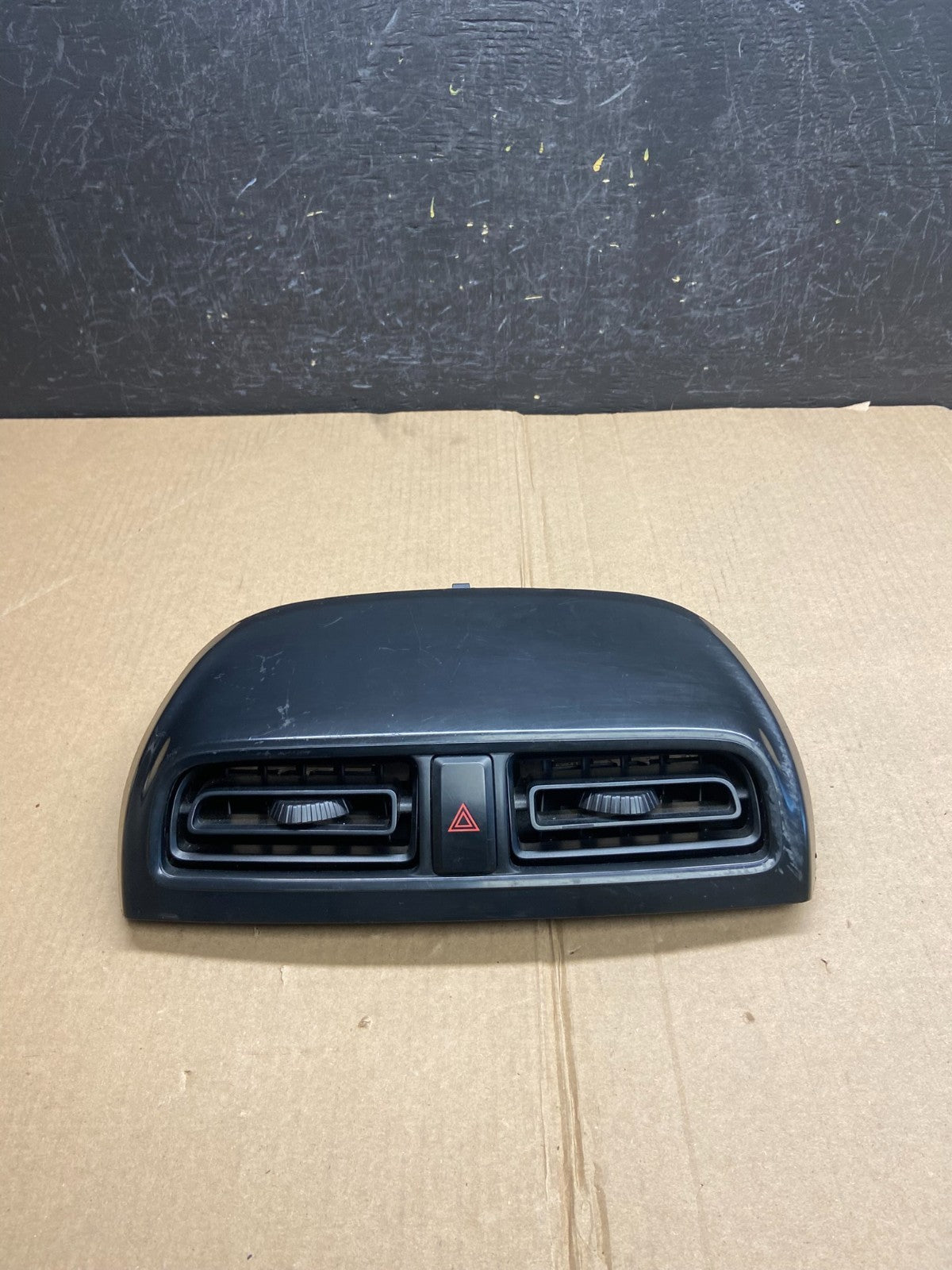 2014 to 2015 Mitsubishi Mirage Center Console Air Vent Hazard Switch ae4339 DG0