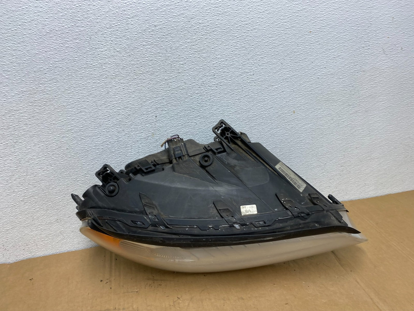 2008 to 2013 Volvo XC70 V70 S80 Right Passenger Side Halogen Headlight AC8453 DW4