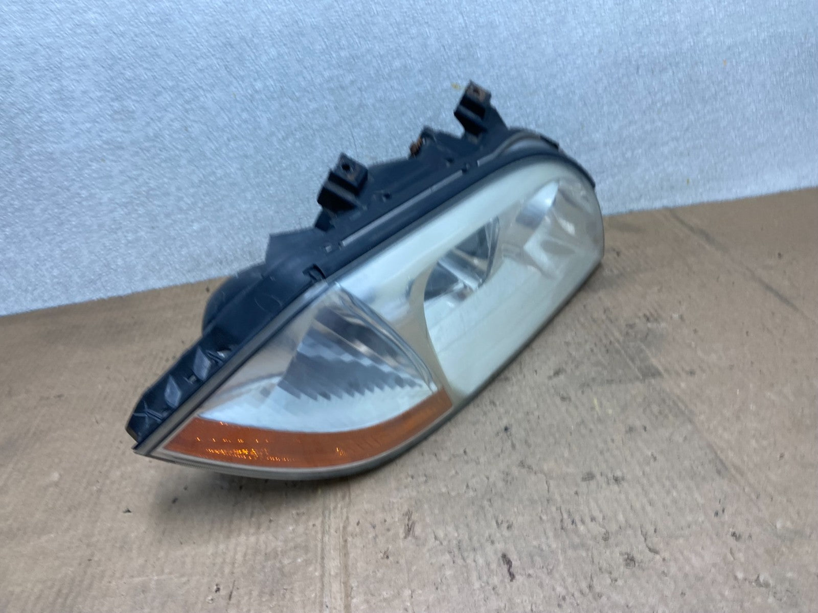 2001 to 2003 Acura MDX Passenger Right RH Headlight AA6921 DW2