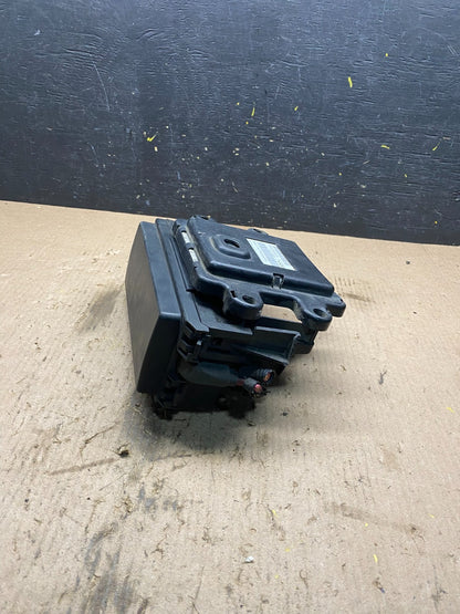2005 2006 Jeep Grand Cherokee Fuse Box Multi-Function Relay Module Q9307 OE DG1