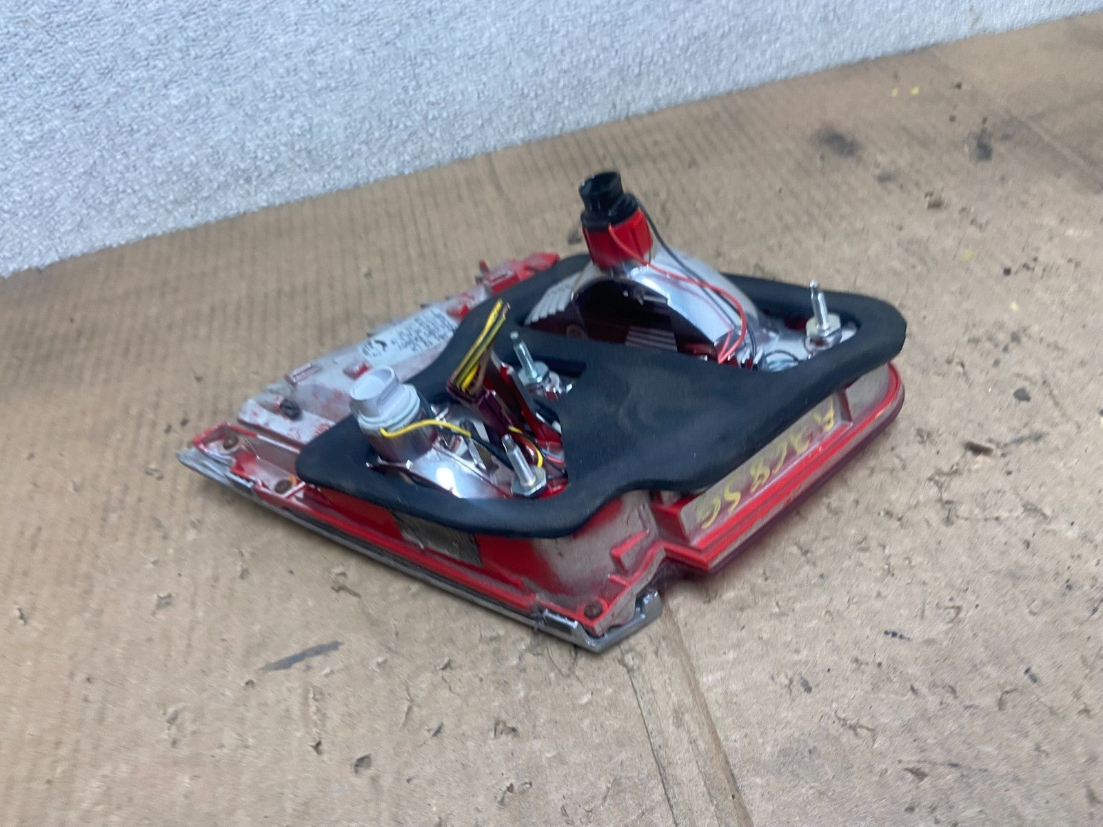 2009-2012 BMW 7-Series F01 F02 750i 750Li Left Driver Inner Tail Light AA6856 DW5