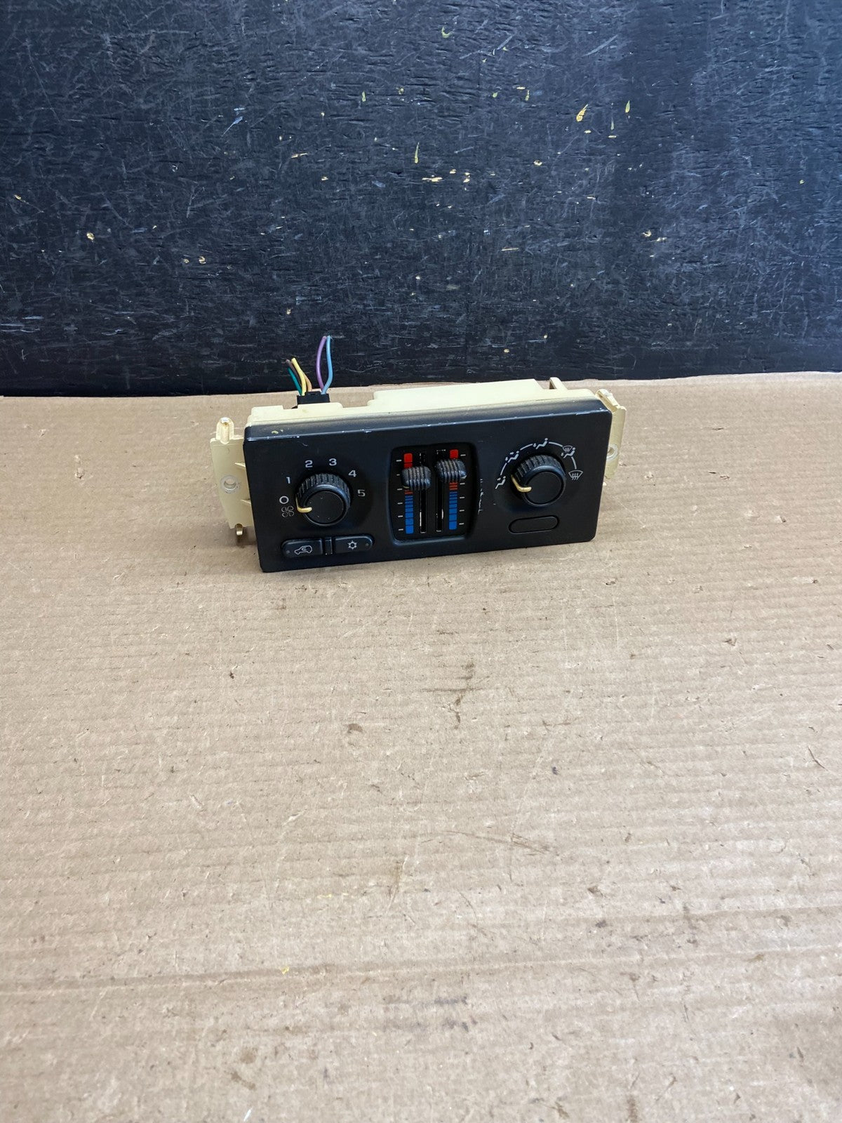 2003 to 2006 Chevrolet Silverado HVAC Heater Climate Control Module AH3532 DG0