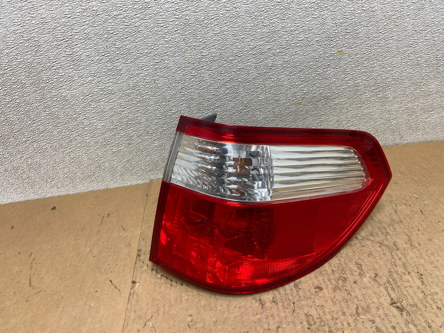 2005 2006 2007 Honda Odyssey Right Passenger RH Side Tail Light Oem AA0213 DW0